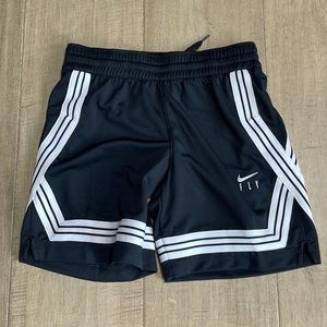 NWT Nike girls small training shorts.